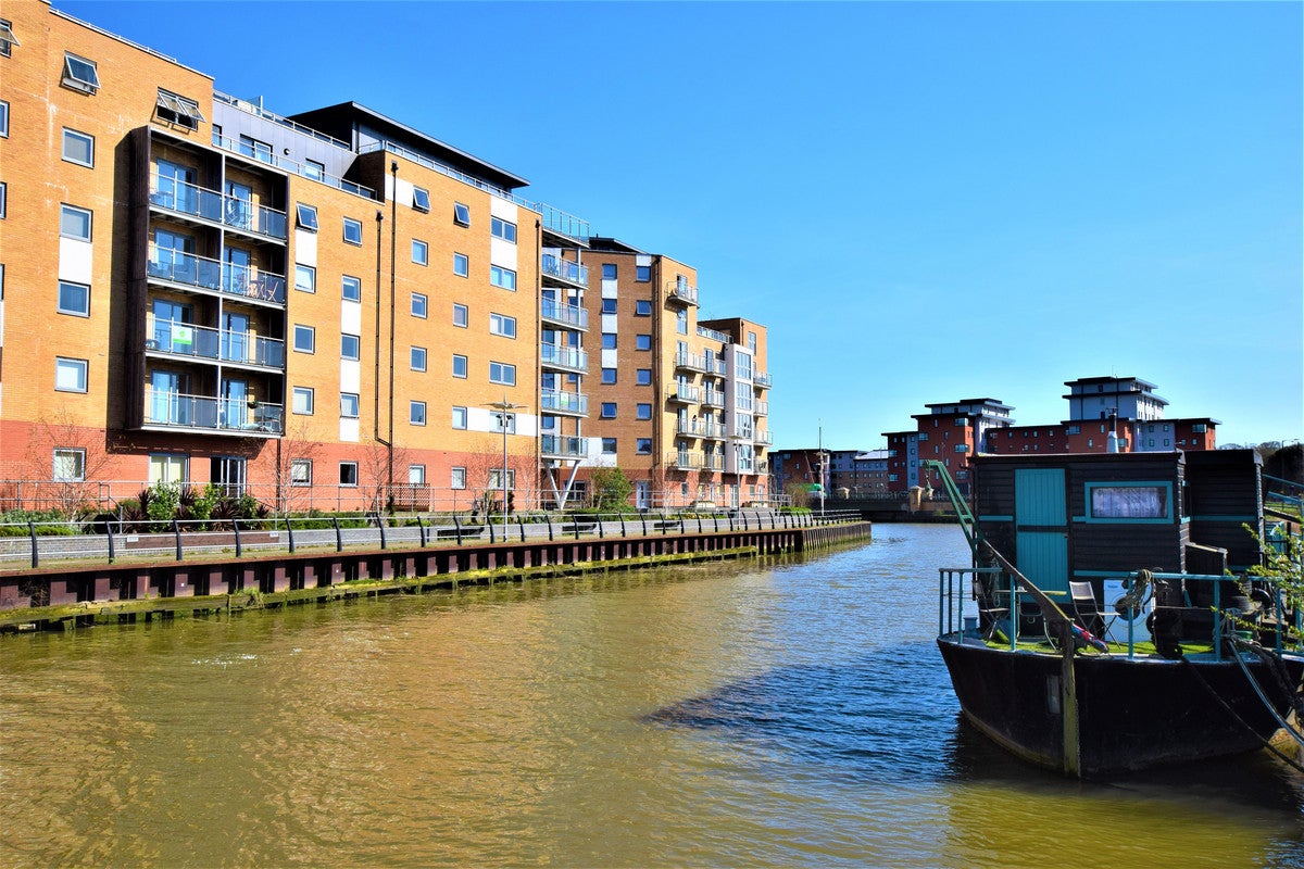 Flat Caelum Drive in Colchester
