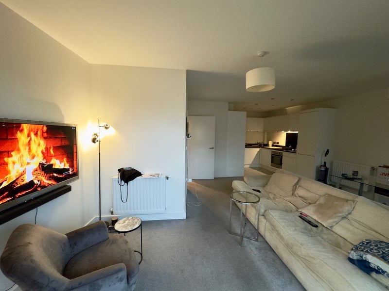 Room Greenwich High Road in Greater London