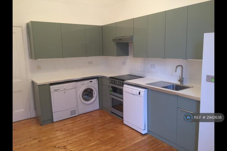 Flat Bowmont Terrace in Glasgow