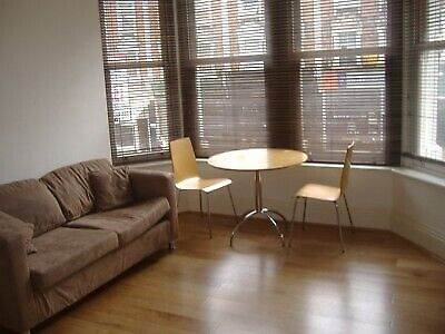 Flat Lewin Road in Greater London