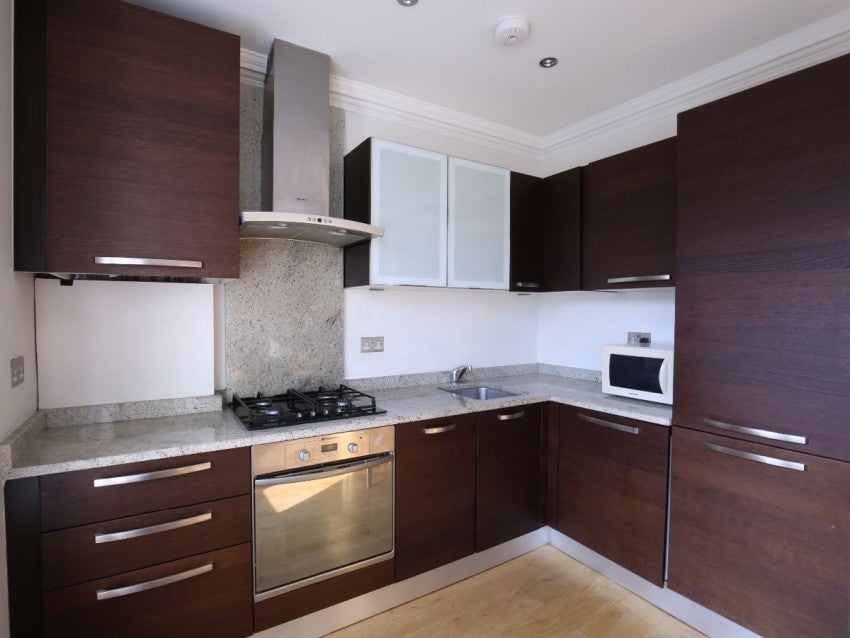 Flat Holloway Road in Greater London