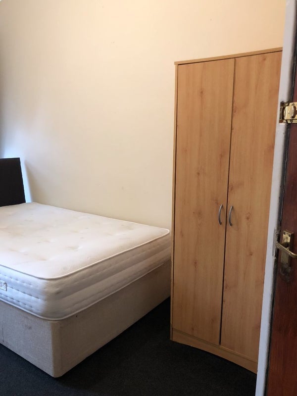 Flat Charlotte Street in Royal Leamington Spa