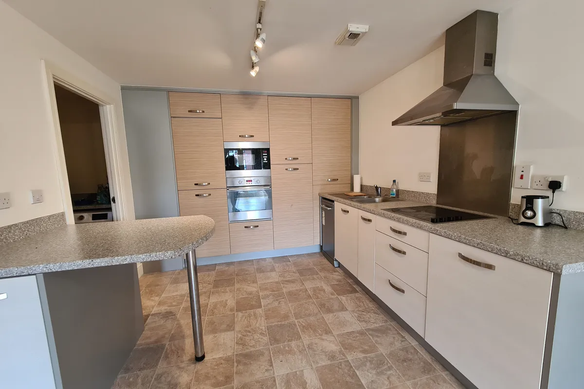 Flat Kingsquarter in Maidenhead