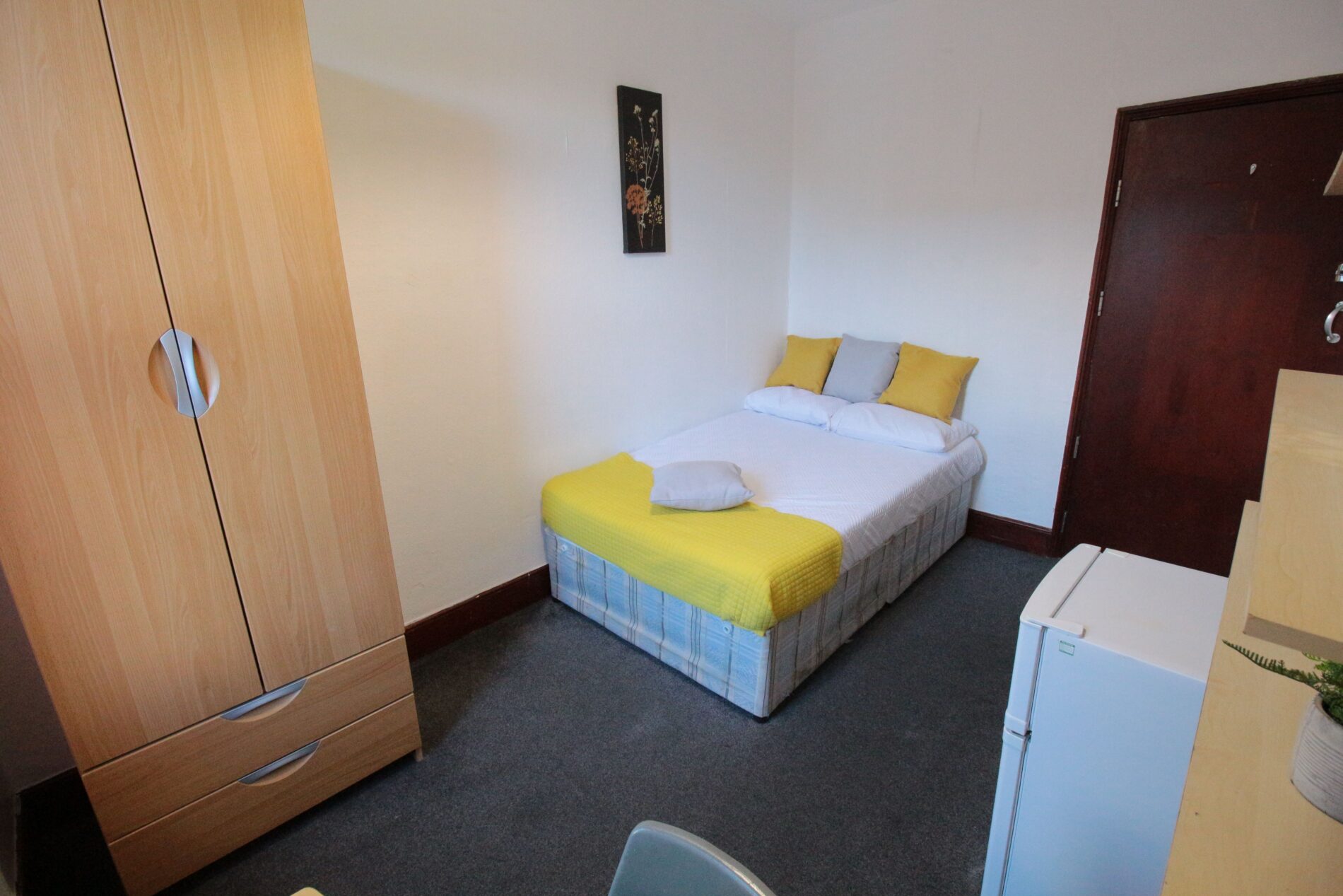 Room Portland Street in Lincoln