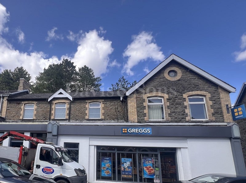 Flat High Street in Newbridge