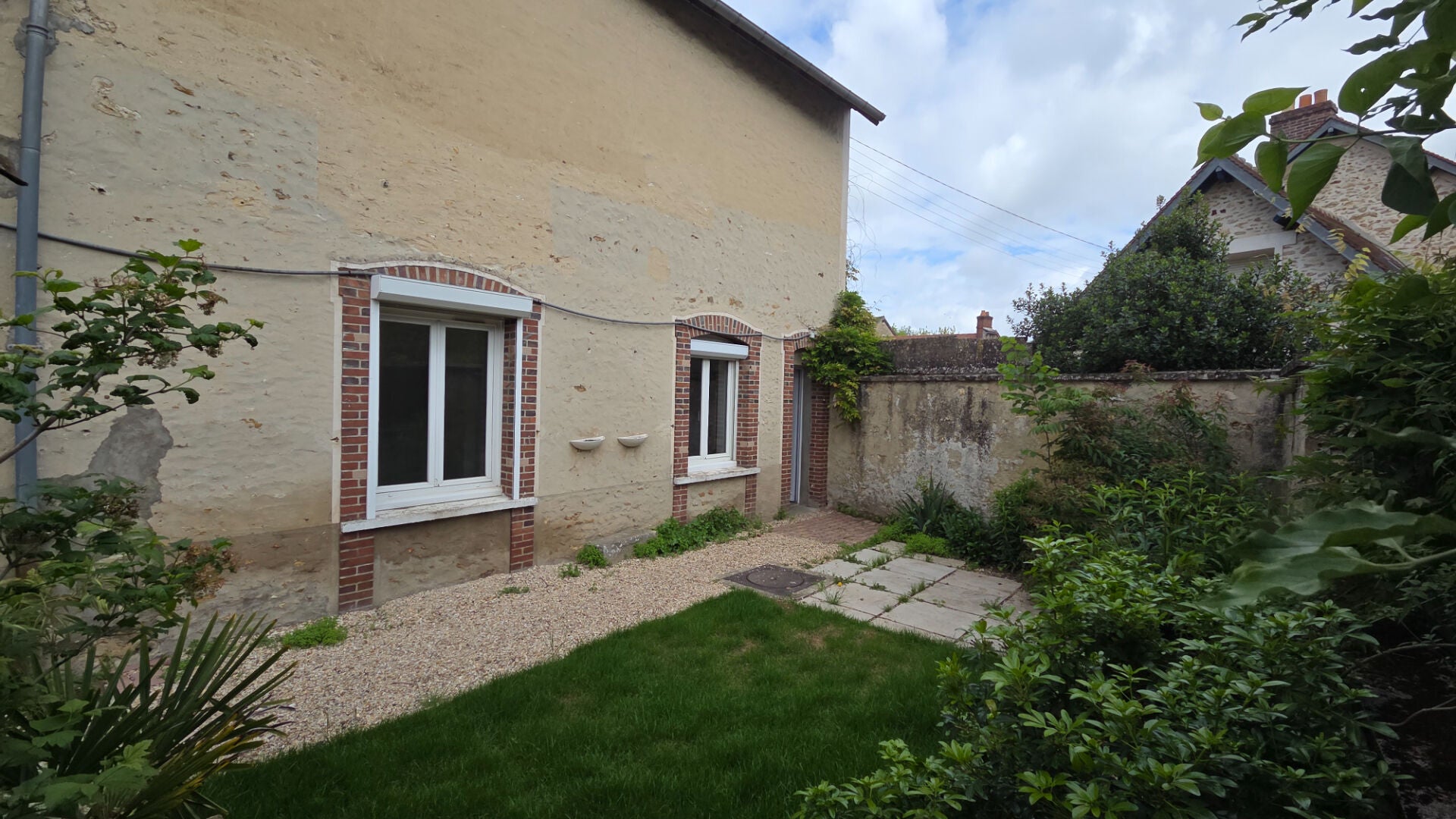 Maison Rue de la Petite Résidence à La Queue-les-Yvelines