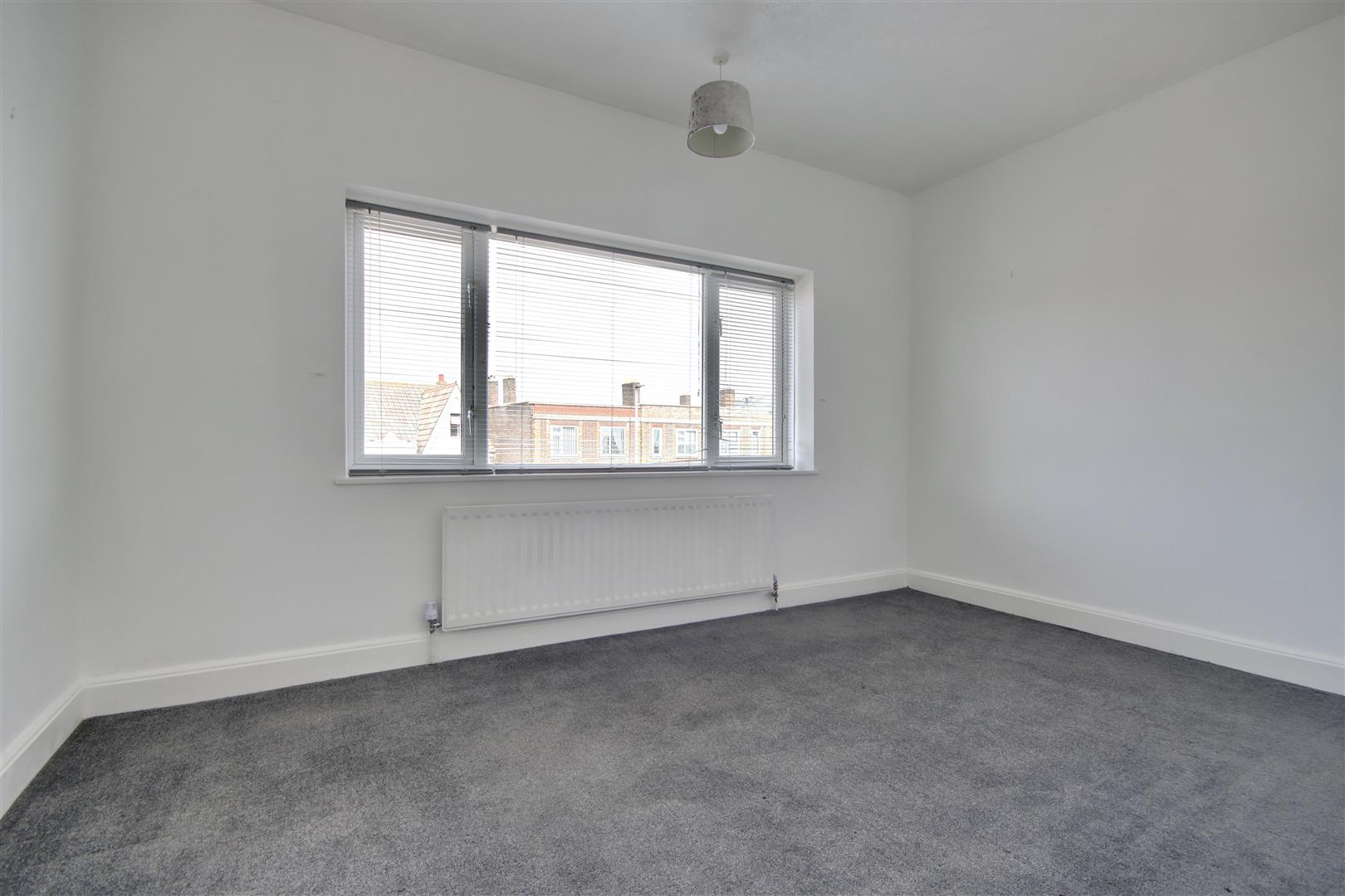 Flat Hewett Road in Portsmouth