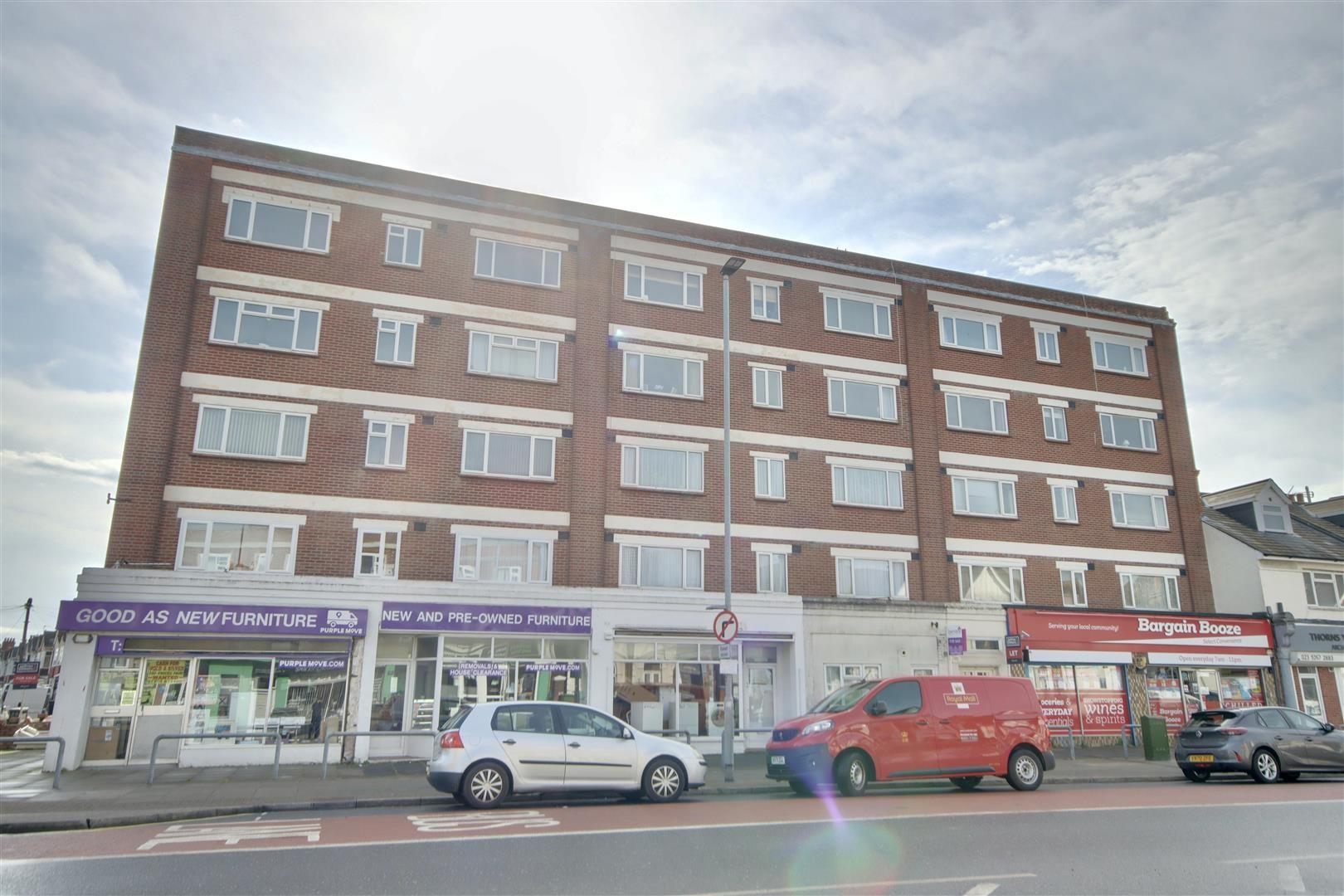 Flat Hewett Road in Portsmouth