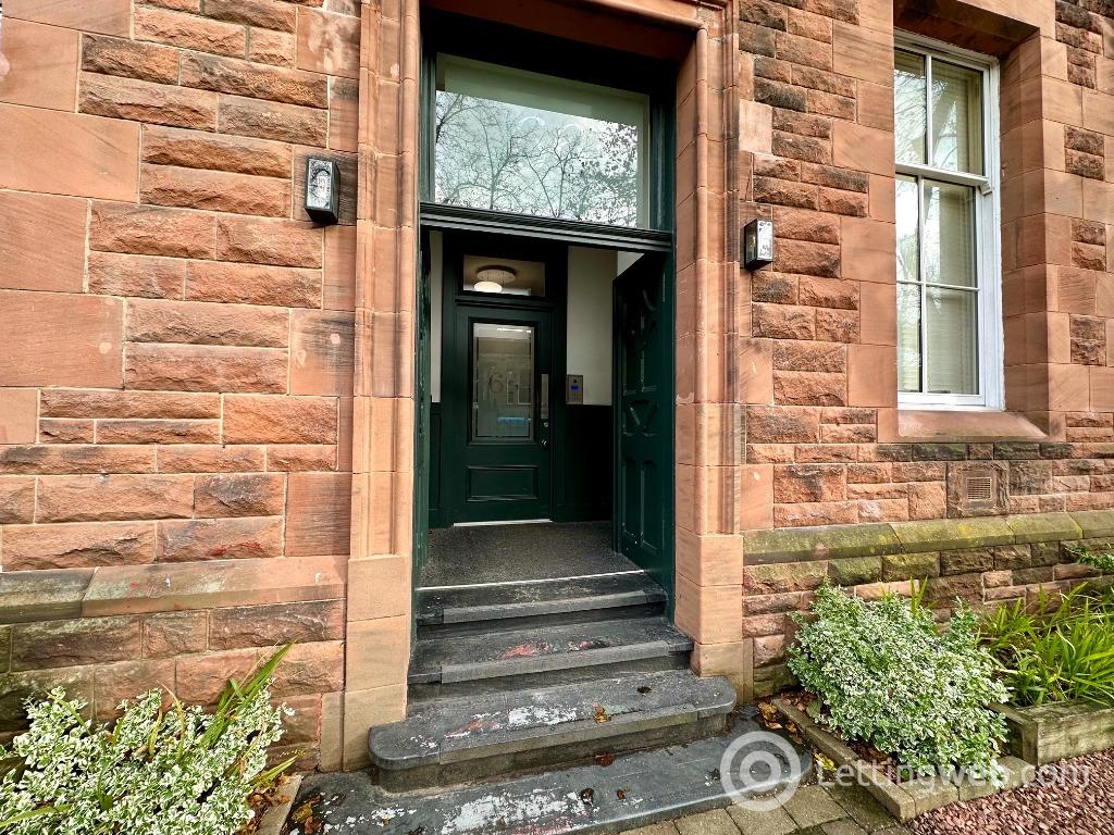 Flat Victoria Crescent Road in Glasgow