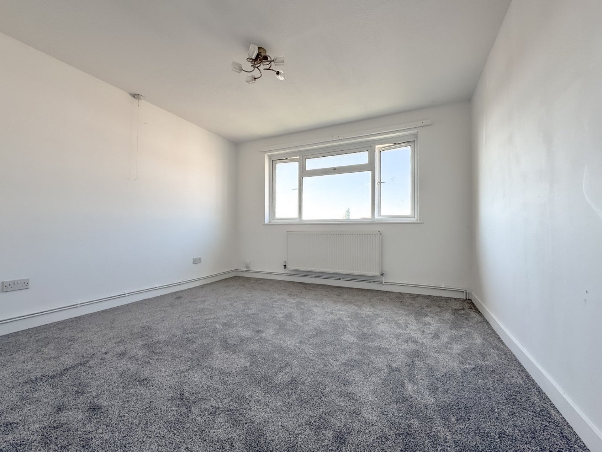 Flat Little Stoke Lane in Stoke Gifford