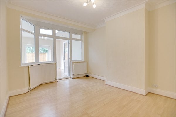 House Chase Way in Greater London