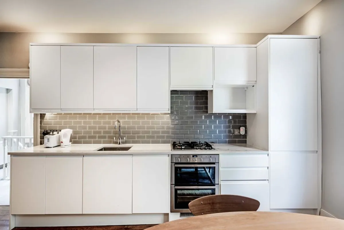 Flat Lime Grove in Greater London