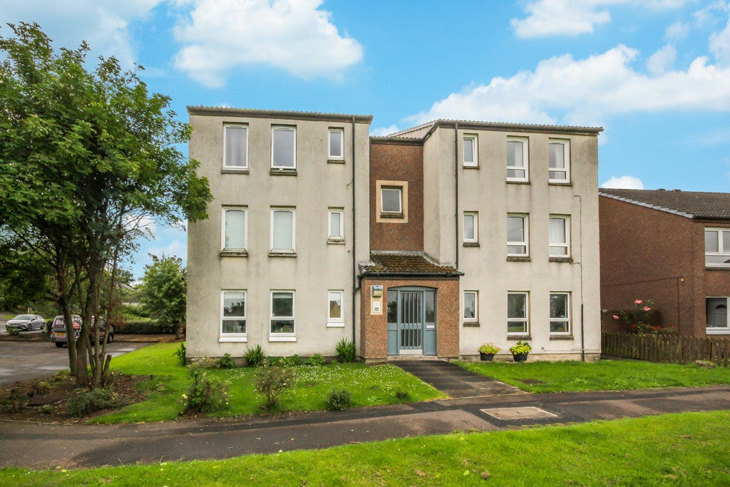 Flat Redcraig Road in East Calder