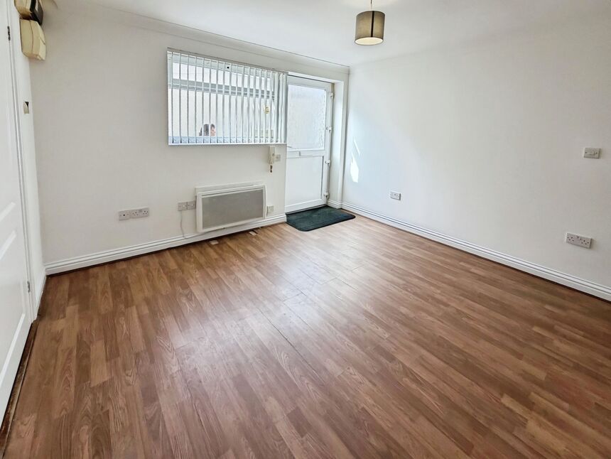 Flat Pitcroft Lane in Portsmouth