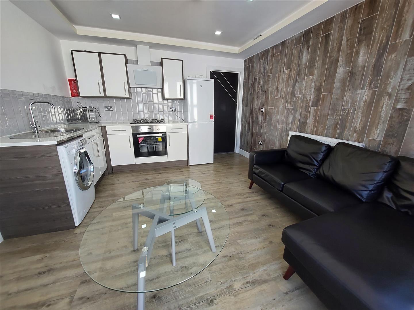 Flat Claude Road in Cardiff