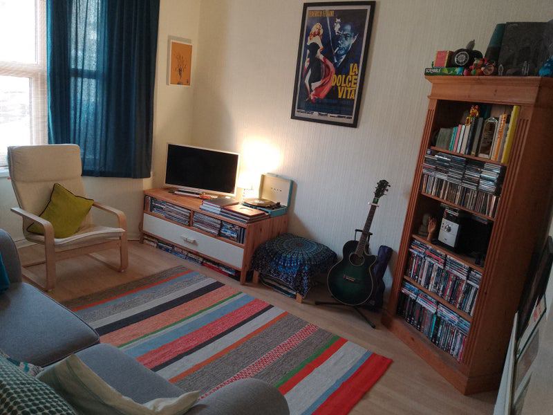 Room Lawn Road in Bristol