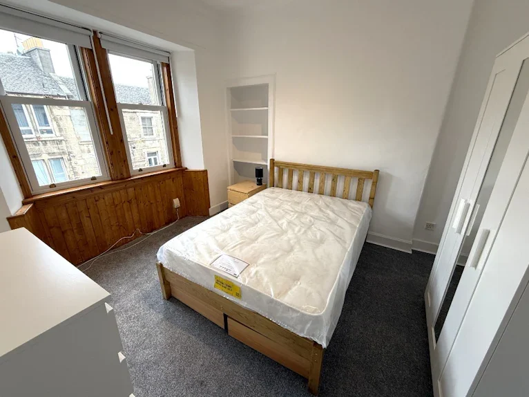 Flat Gorgie Road in City of Edinburgh
