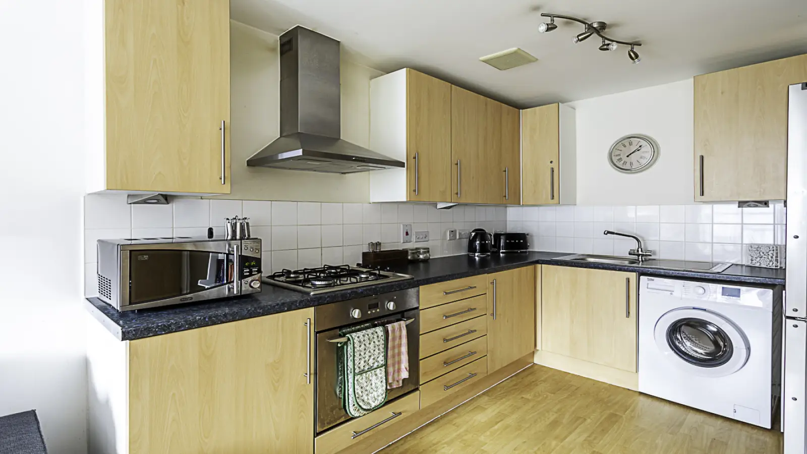 Flat New Road in Greater London