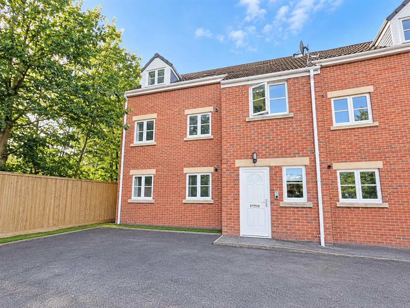Flat Dovedale Road in Derby
