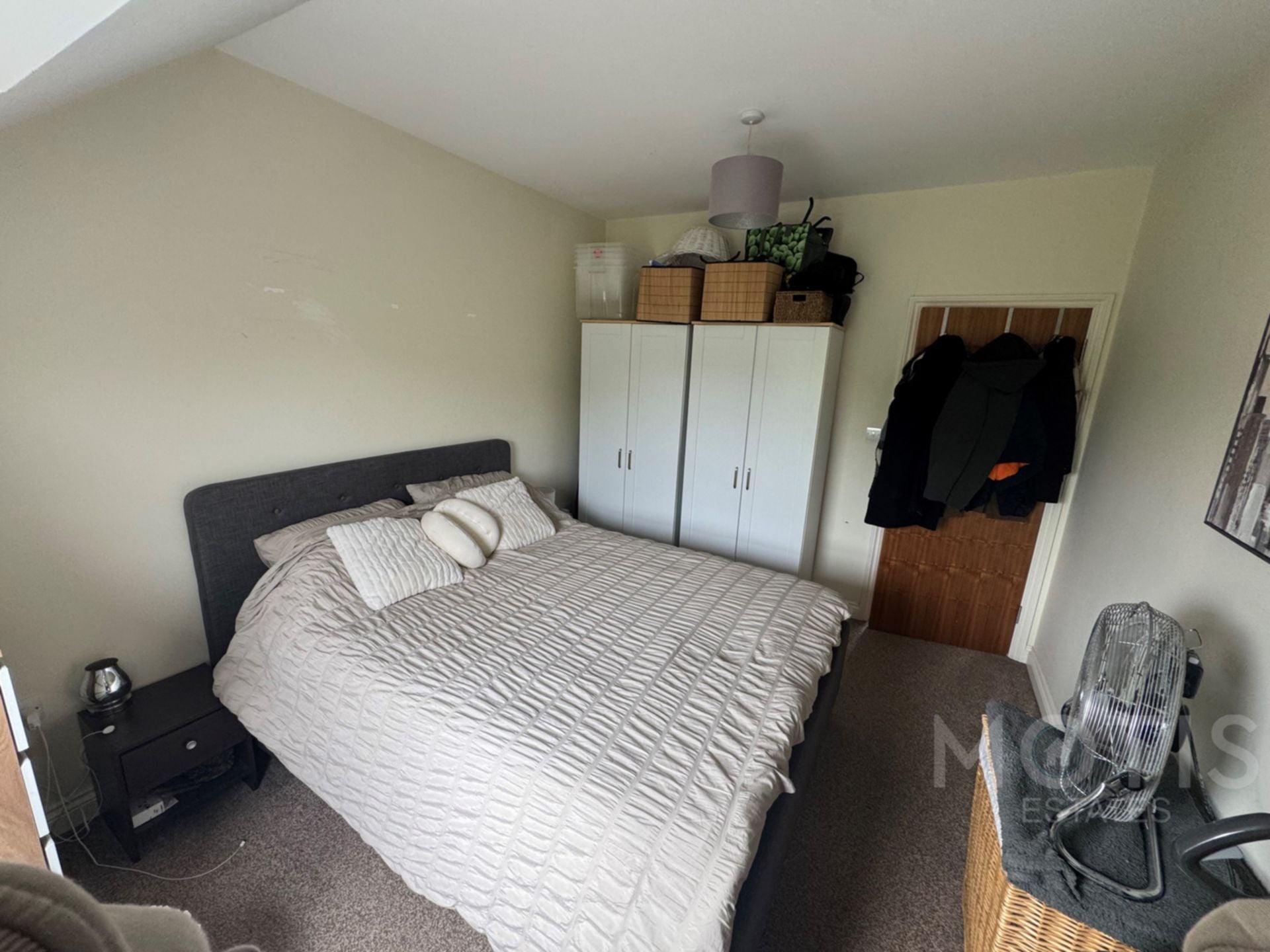 Flat Cheriton Road in Folkestone and Hythe District