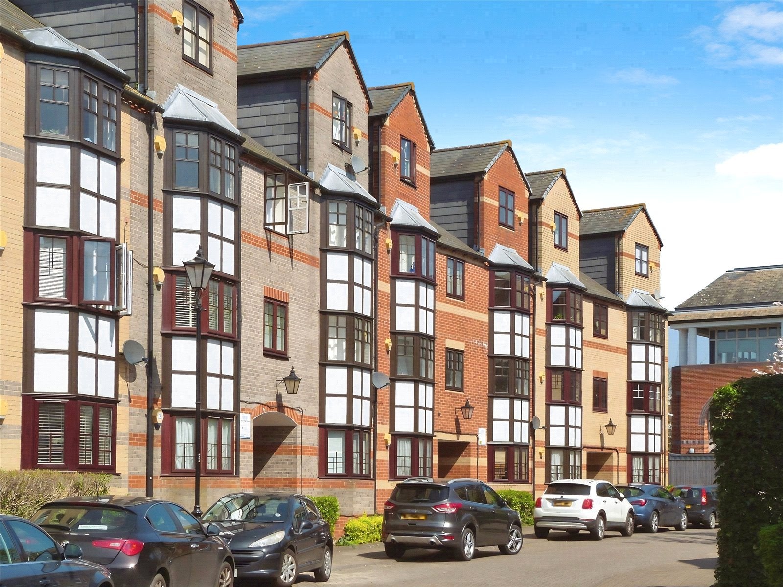 Flat Maltings Place in Reading