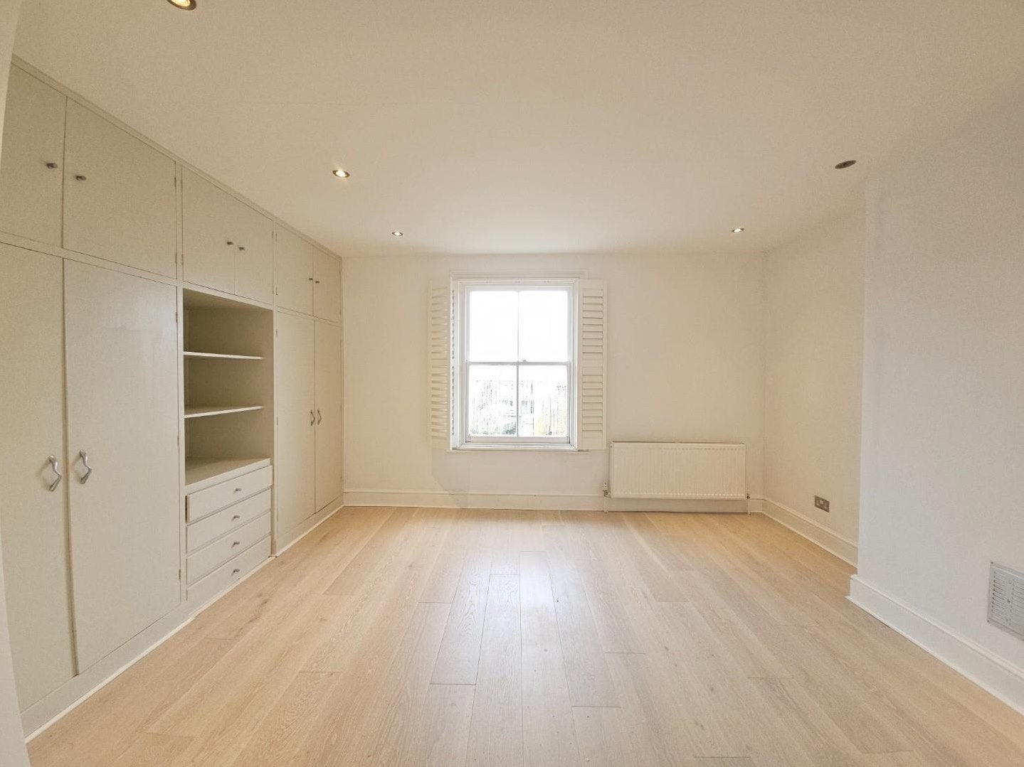 Flat Haringey Park in Greater London