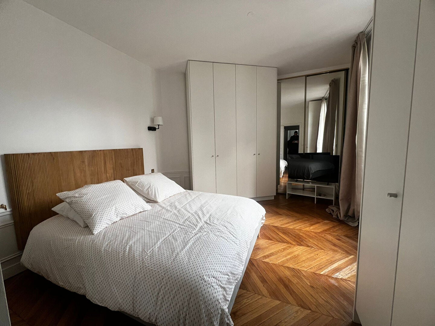 Flat Avenue Saint-Honoré d'Eylau in Paris