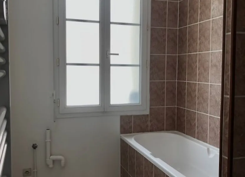Flat Rue René Richard in Janville