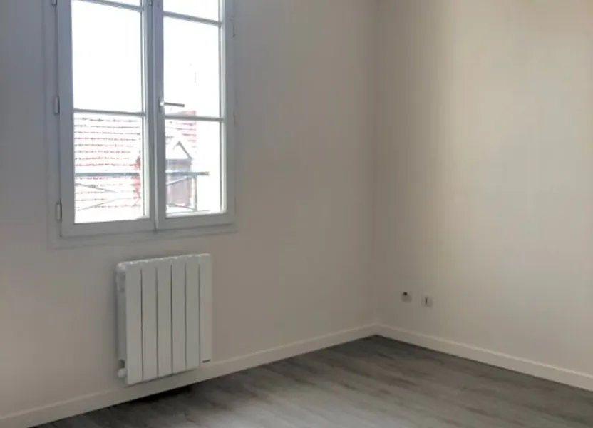 Flat Rue René Richard in Janville