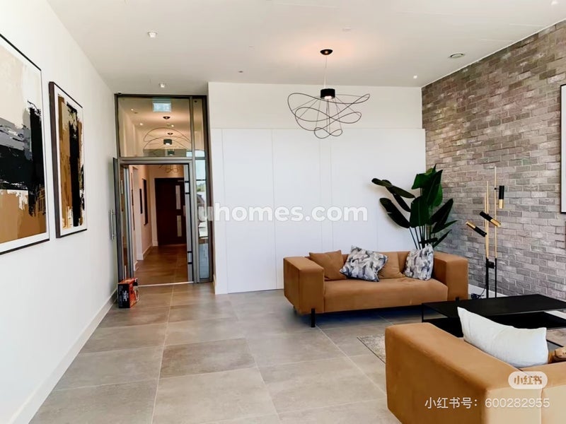 Room Needell Road in Greater London