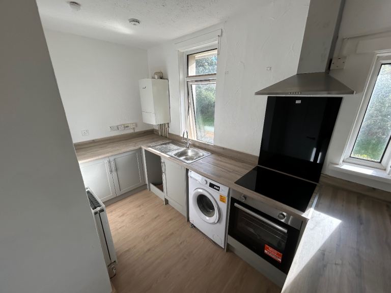 Flat Montrose Avenue in Glasgow