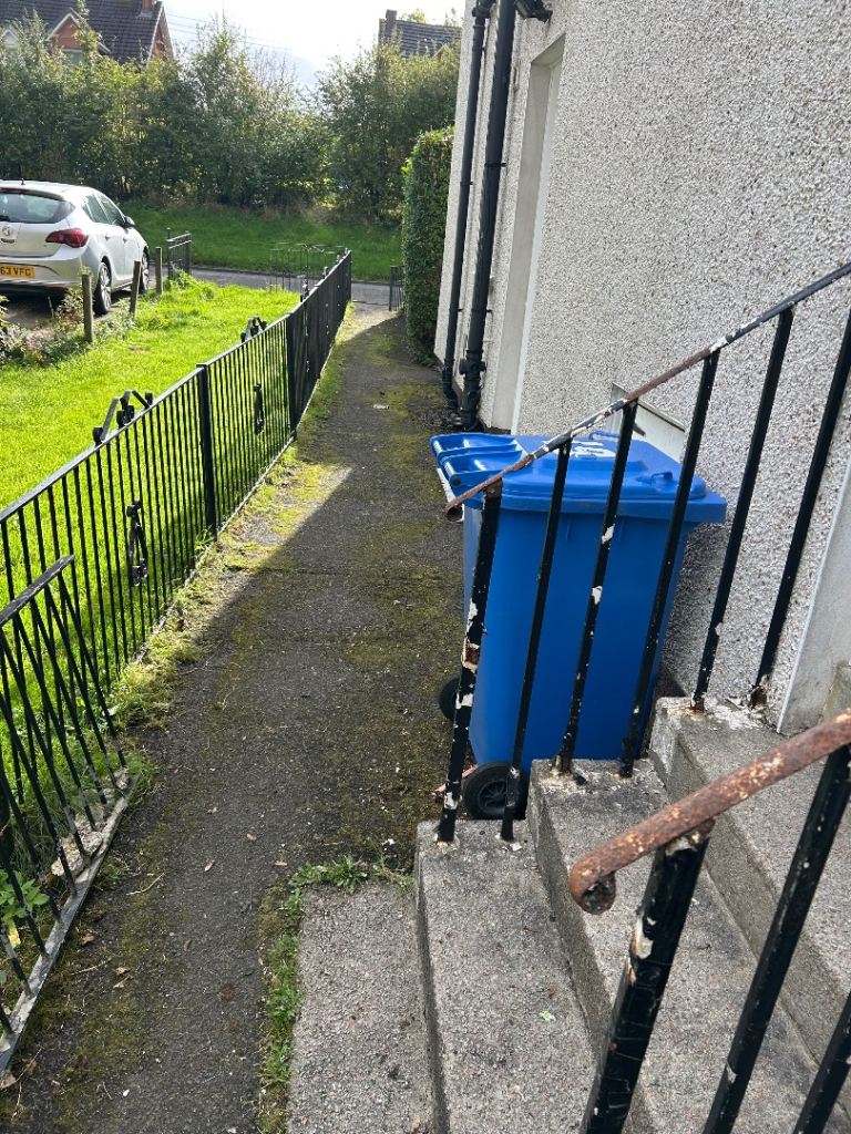Flat Montrose Avenue in Glasgow