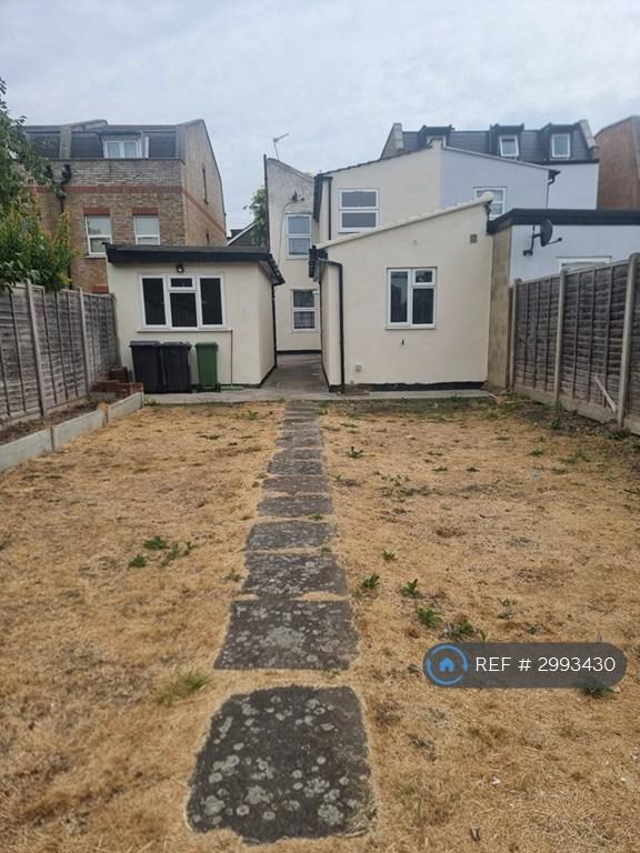 House Vicarage Road in Greater London
