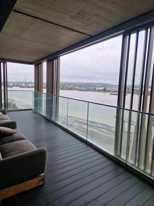 Room Riverside Walk in Greater London