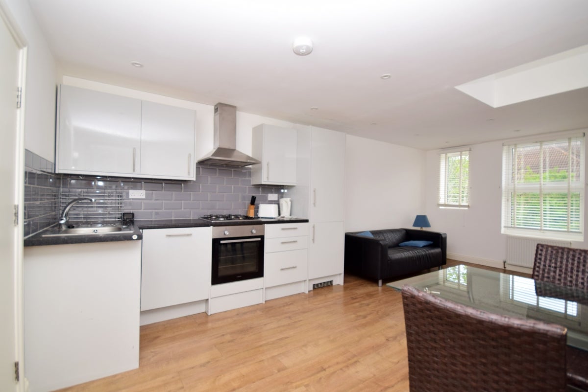 Flat Jupiter Court in Portsmouth