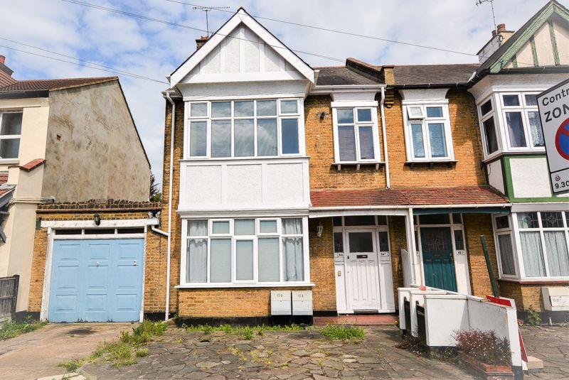 Flat Bournemouth Park Road in Southend-on-Sea