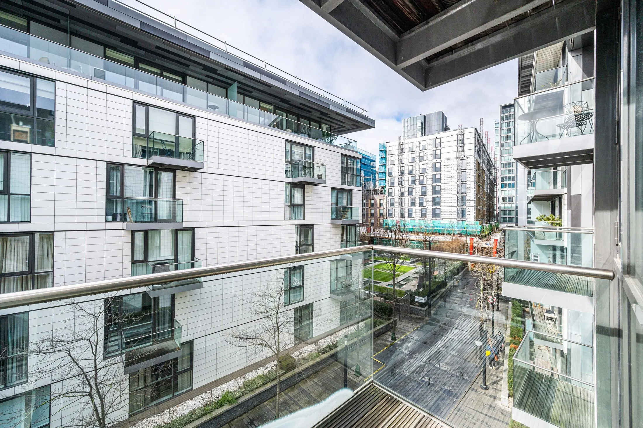 Flat Hooper Street in Greater London