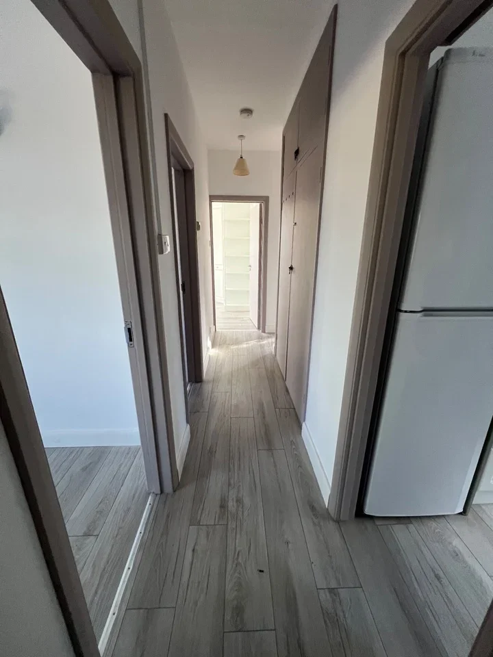 Flat Minchenden Court in Greater London