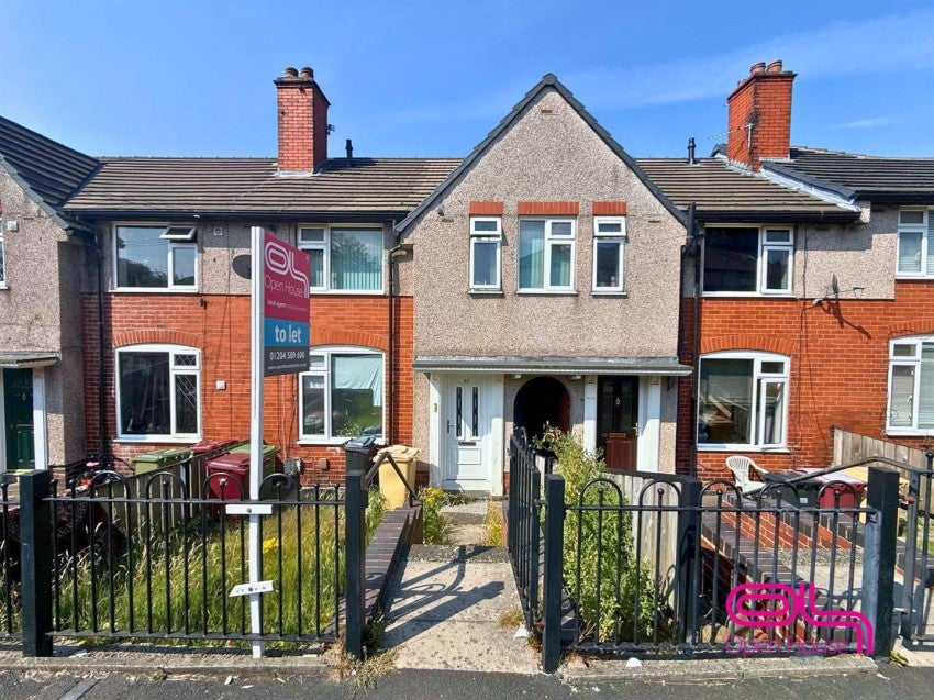 Flat Hibernia Street in Bolton