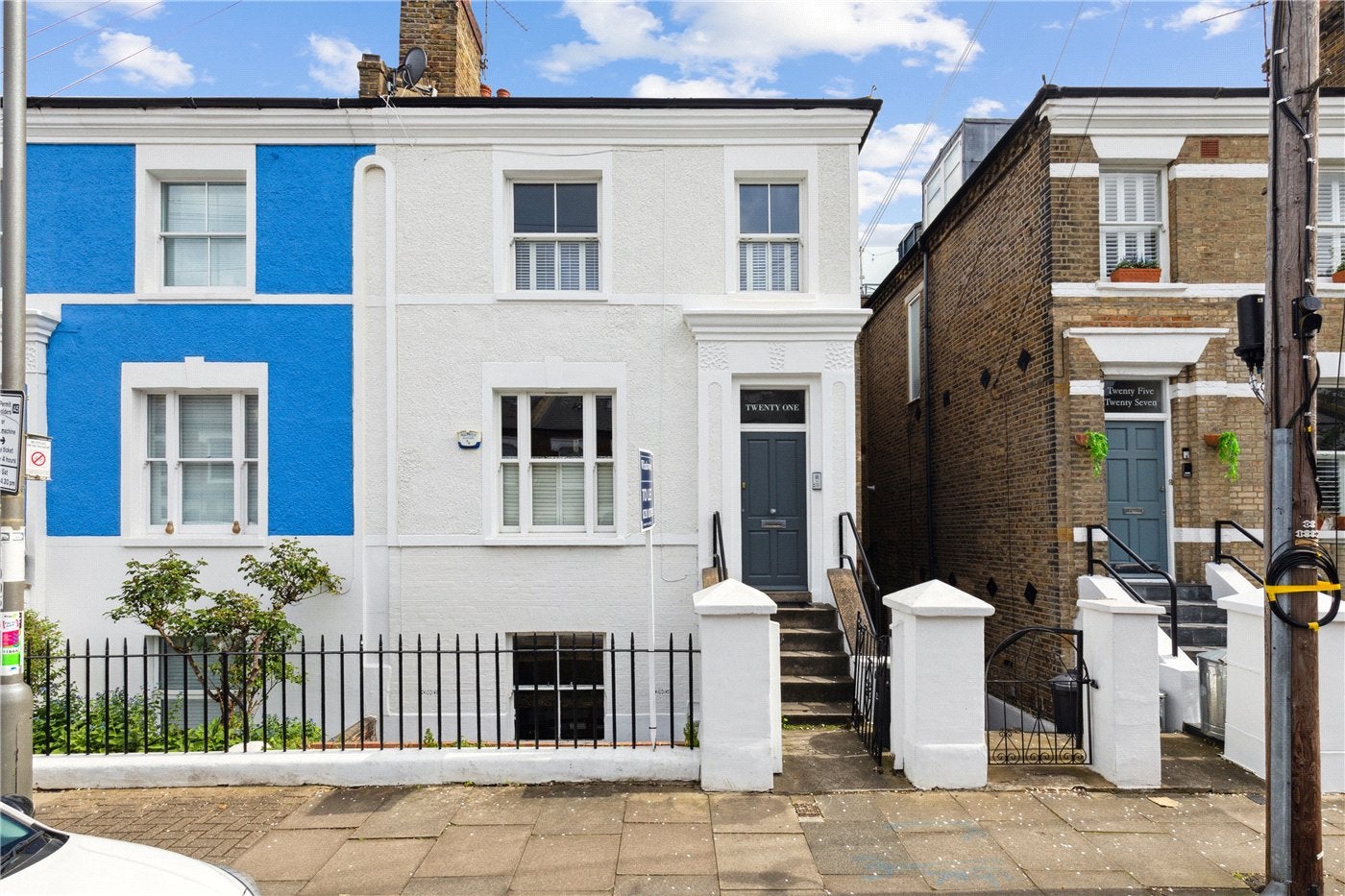 Flat Stanbridge Road in Greater London