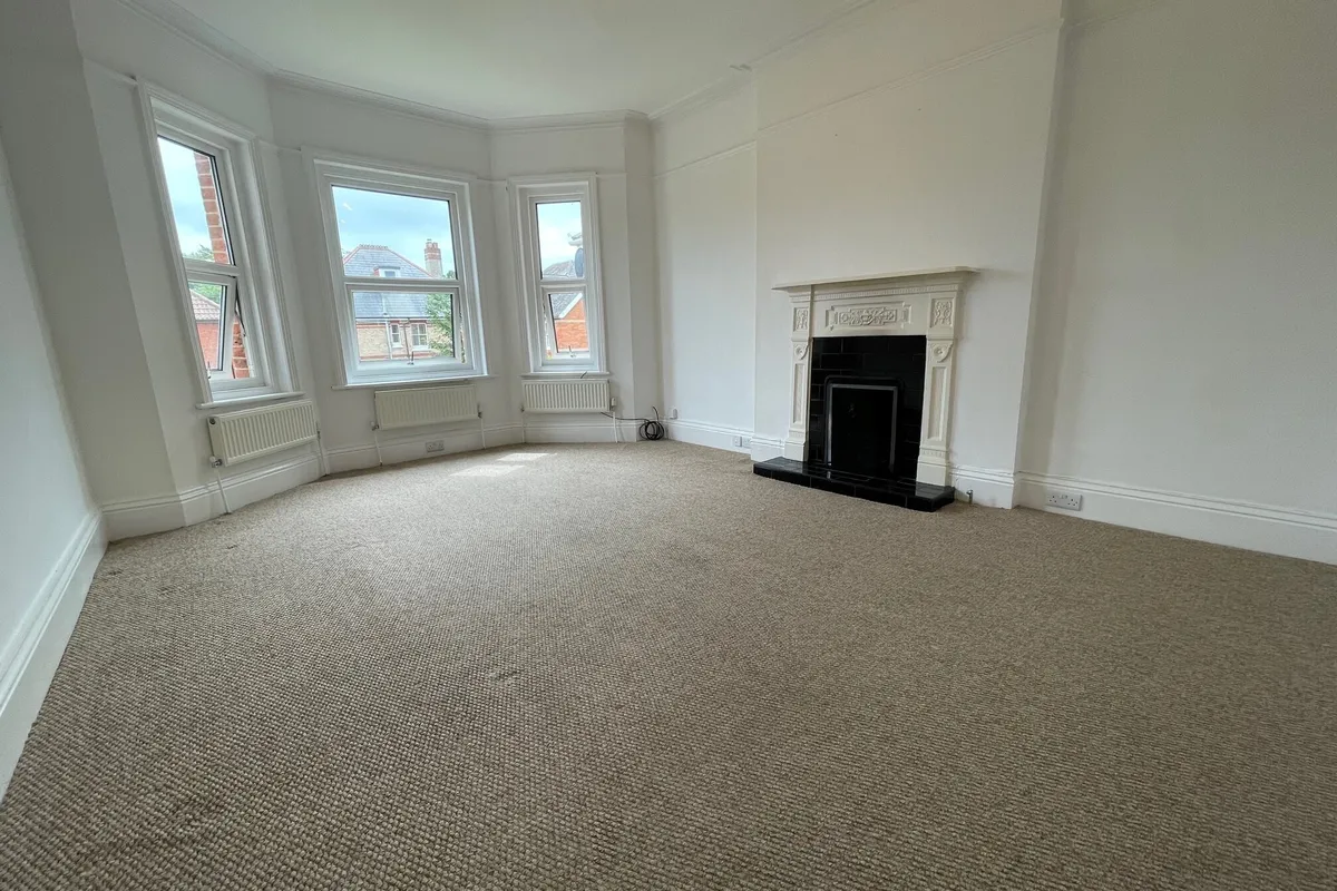 Flat Pembroke Road in Bournemouth