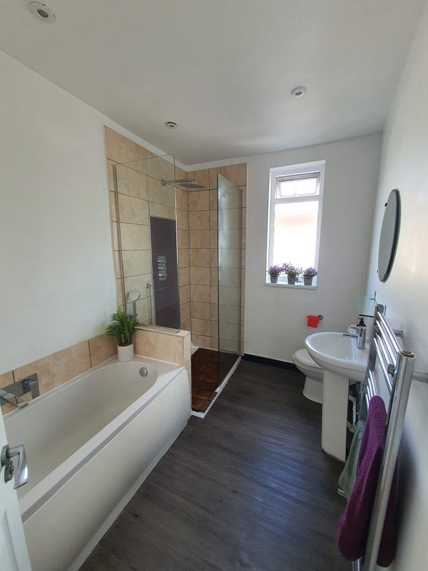 Room Oakwood Avenue in Greater London