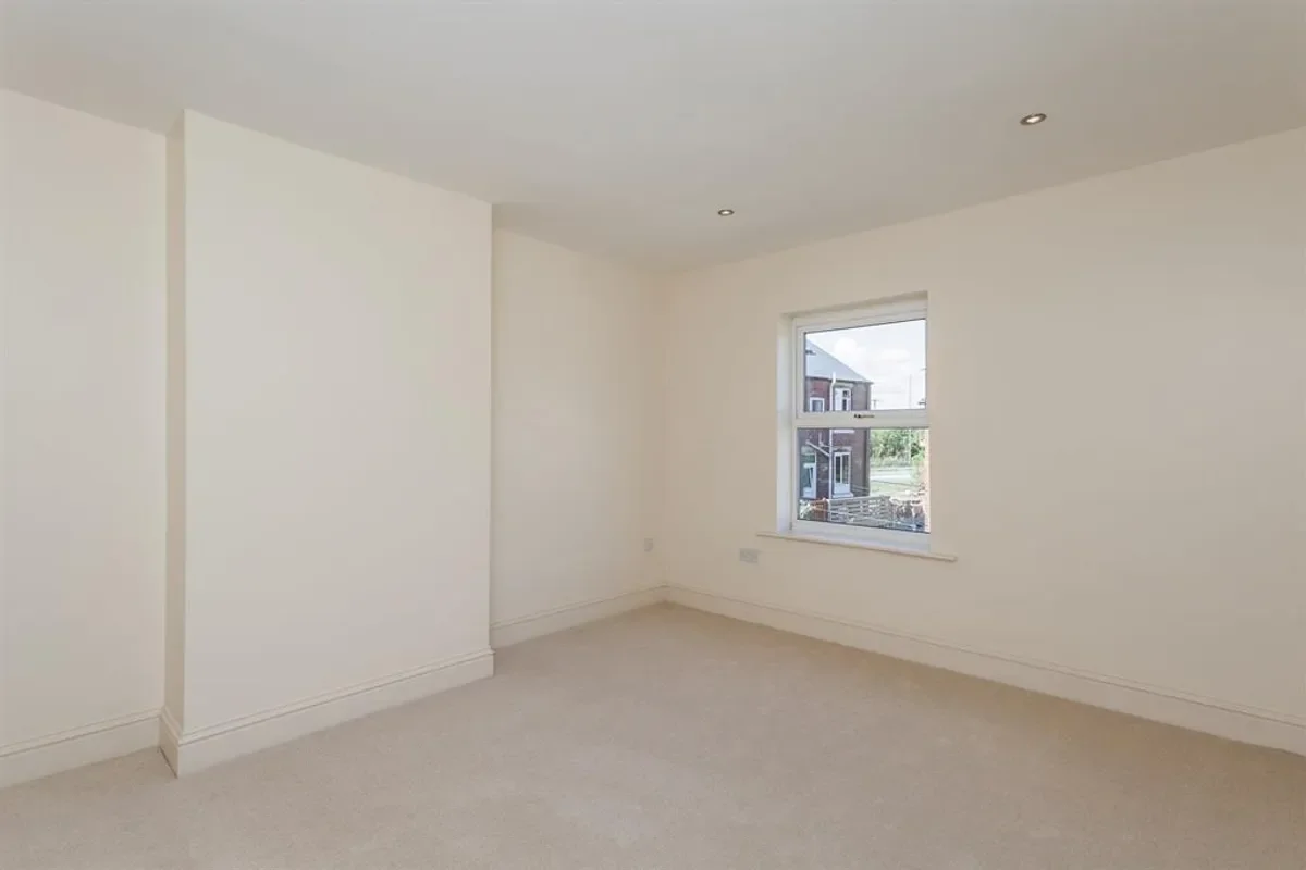 House Bracken Hill in Wakefield