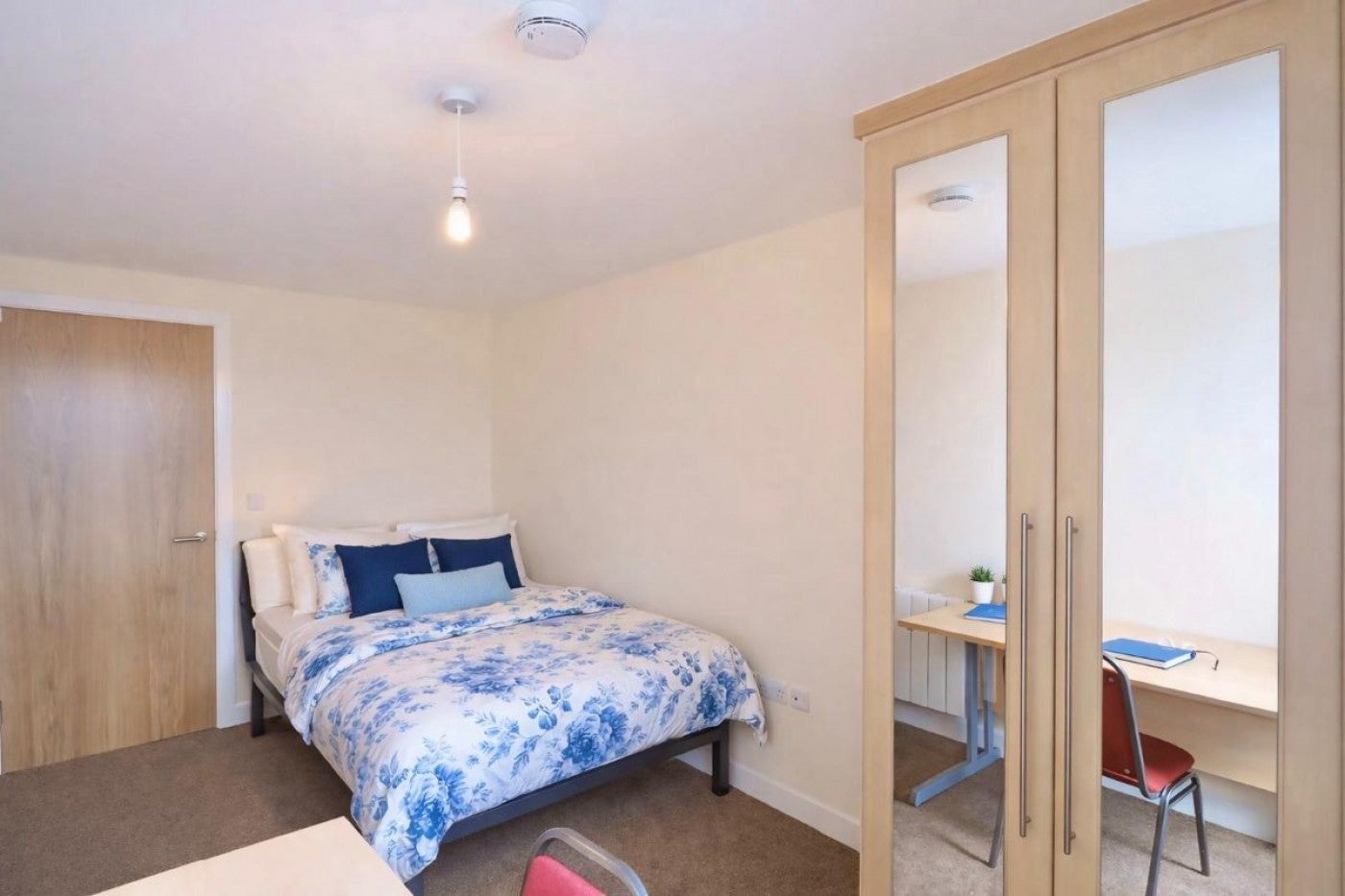 Flat Fitzwilliam Street in Sheffield