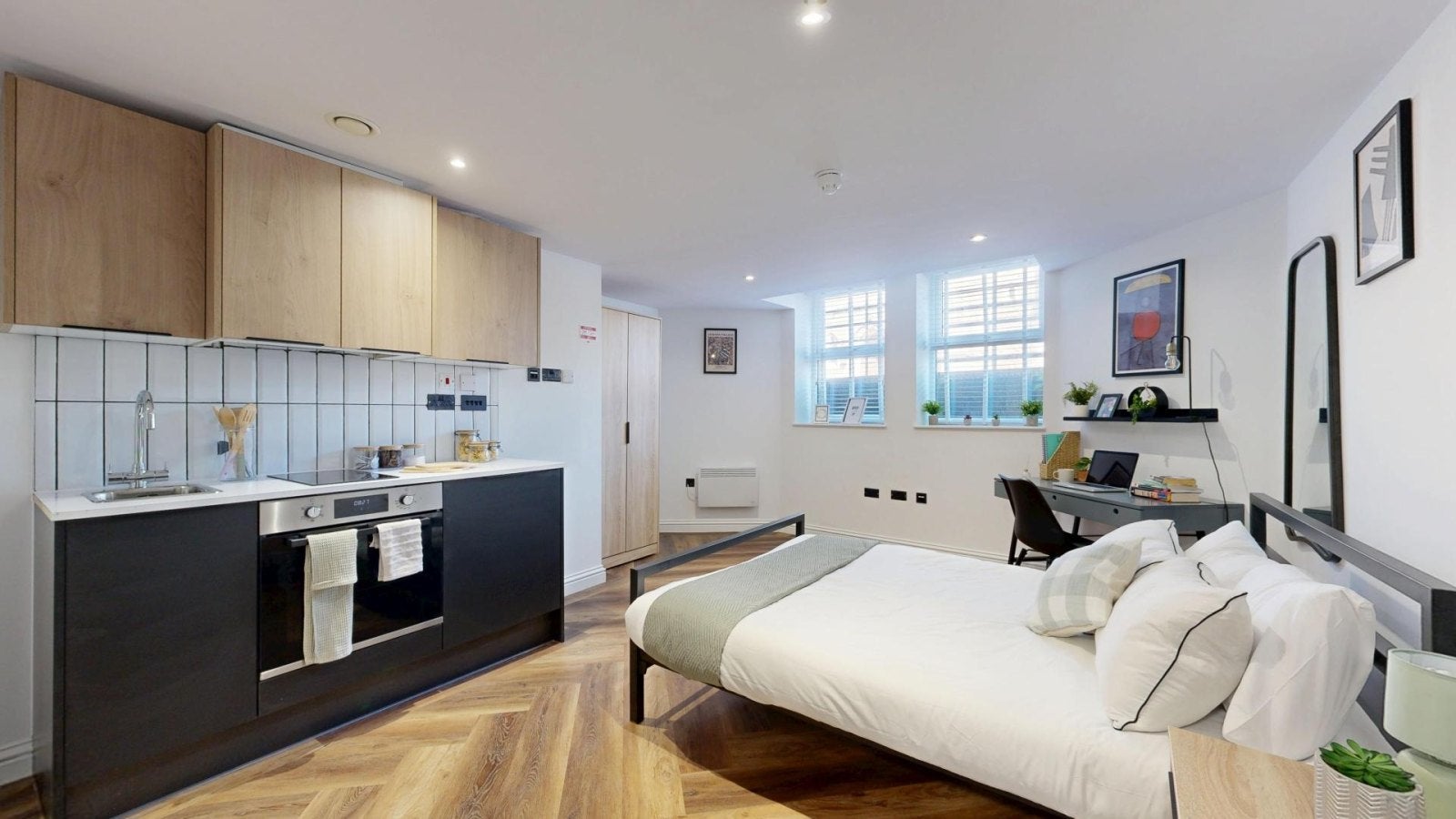 Room Thurloe Street in Manchester