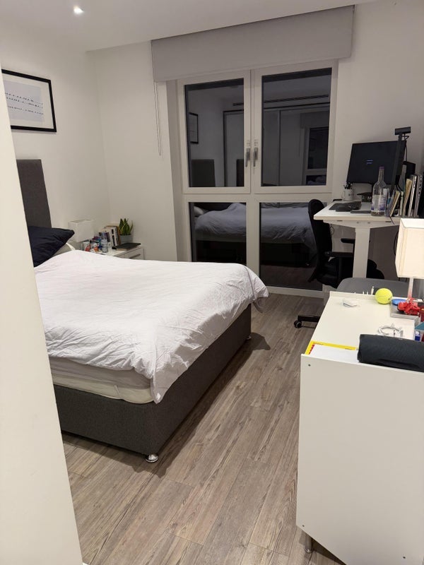 Room New Drum Street in Greater London
