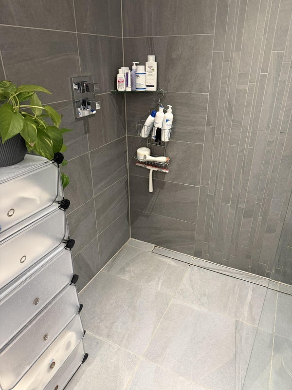 Room New Drum Street in Greater London