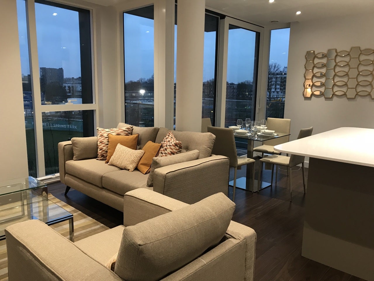 Flat Lothair Road North in Greater London