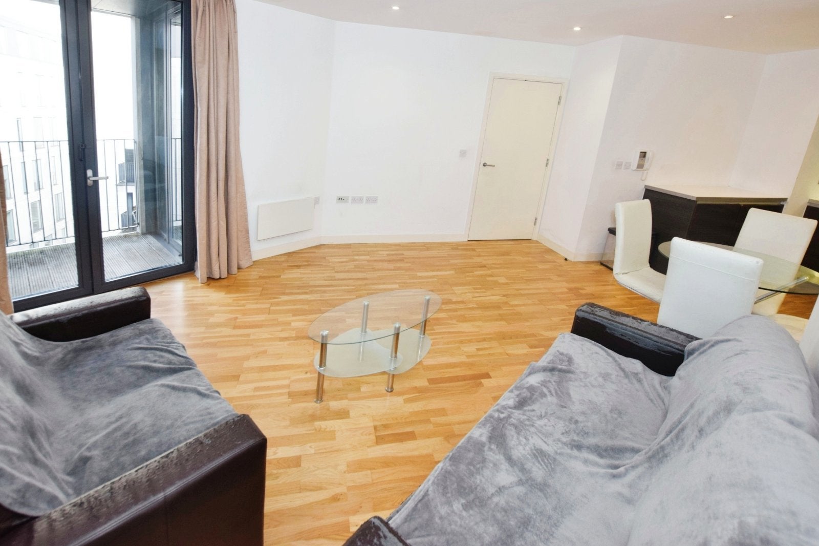 Flat Piccadilly Place in Manchester