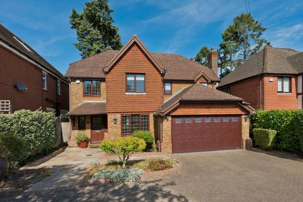 House Sidney Road in Elmbridge